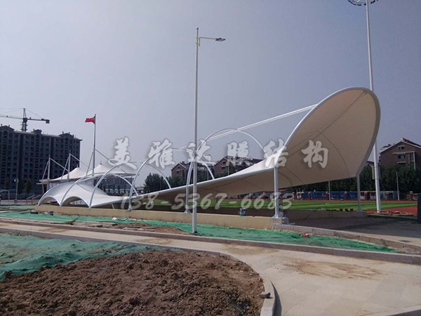 虞園學(xué)?？磁_膜結(jié)構(gòu)