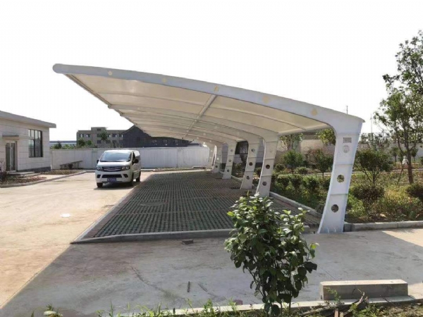 山東膜結(jié)構(gòu)車棚制作廠家